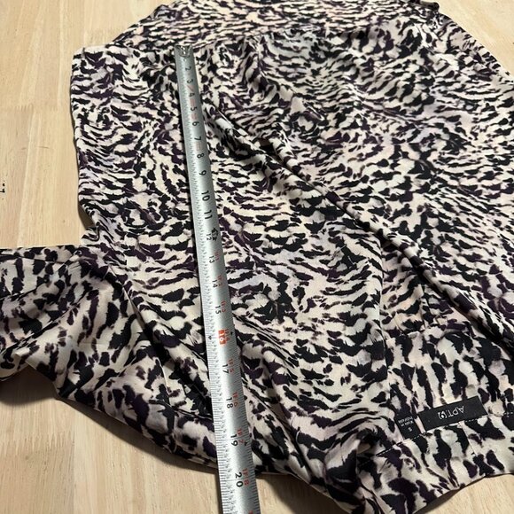 Apt 9 Purple Black Cream Abstract Animal Print Blouse Flowy Faux Wrap Top Small - Picture 6 of 9